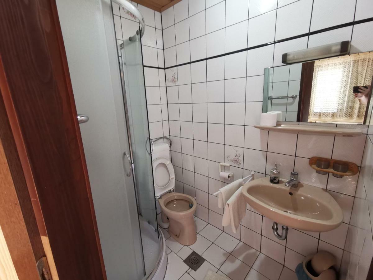 Guest House Dijana คราลเยวีจา ภายนอก รูปภาพ